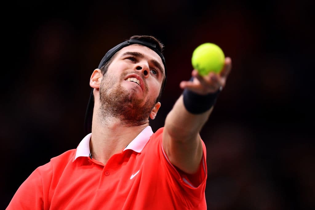 Su debut como profesional fue a los 17 años en el ATP 250 de San Petersburgo de 2013 donde superó al rumano Victor Hanescu, un top 100 del mundo.