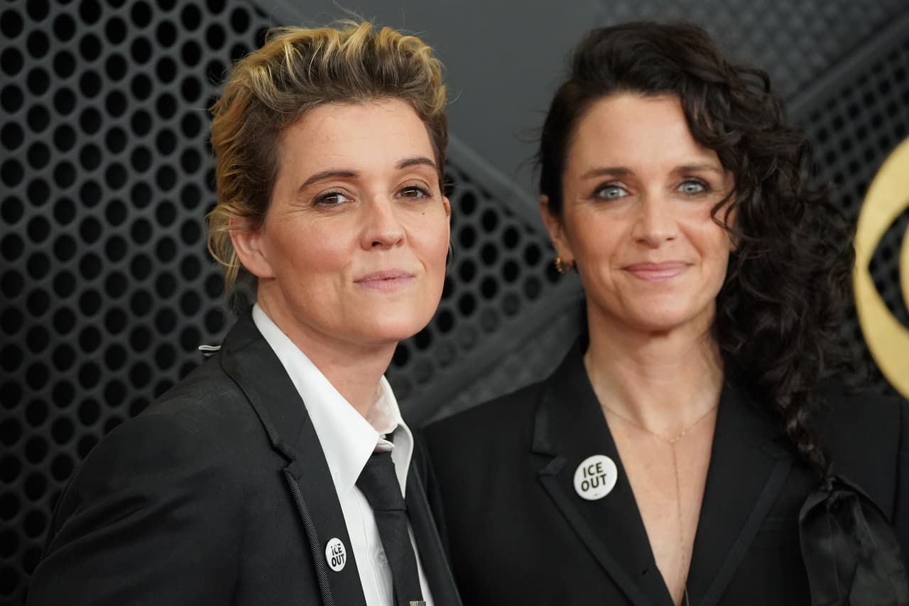 Seguridad Nacional acusa a celebridades de fomentar 'odio' contra ICE en los Grammy