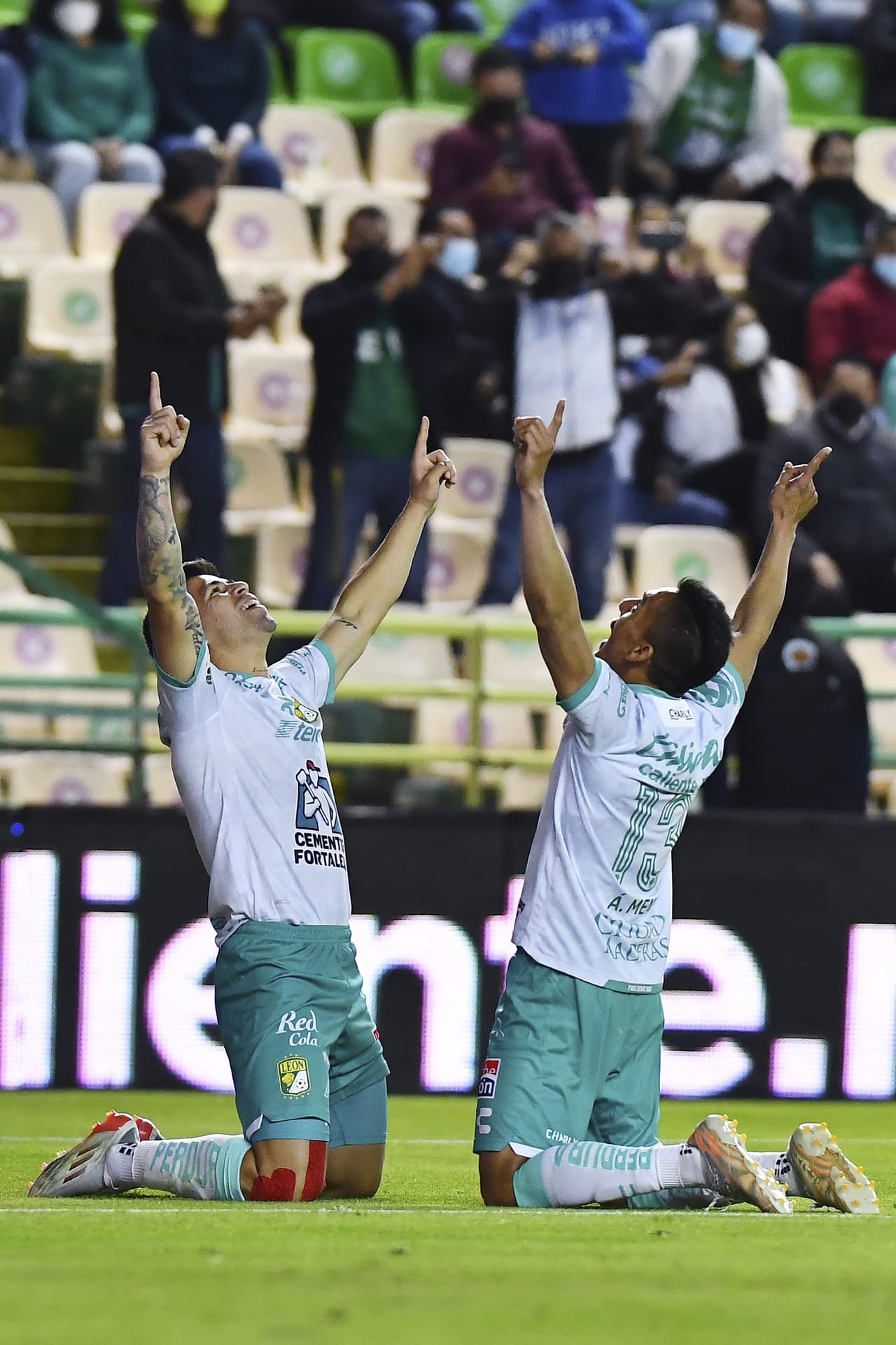 Los finalistas del toreno pasado se vuelven a enfrentar y al igual que los 90 minutos pasados, el empate no se puede romper y ambos equipos se conforman con el 1-1.