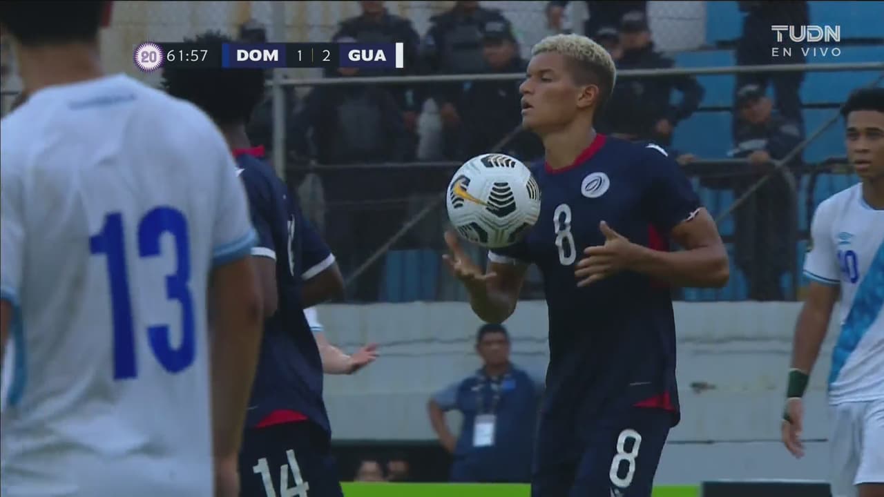 ¡Tienen vida! De Peña pone el 1-2 para República Dominicana