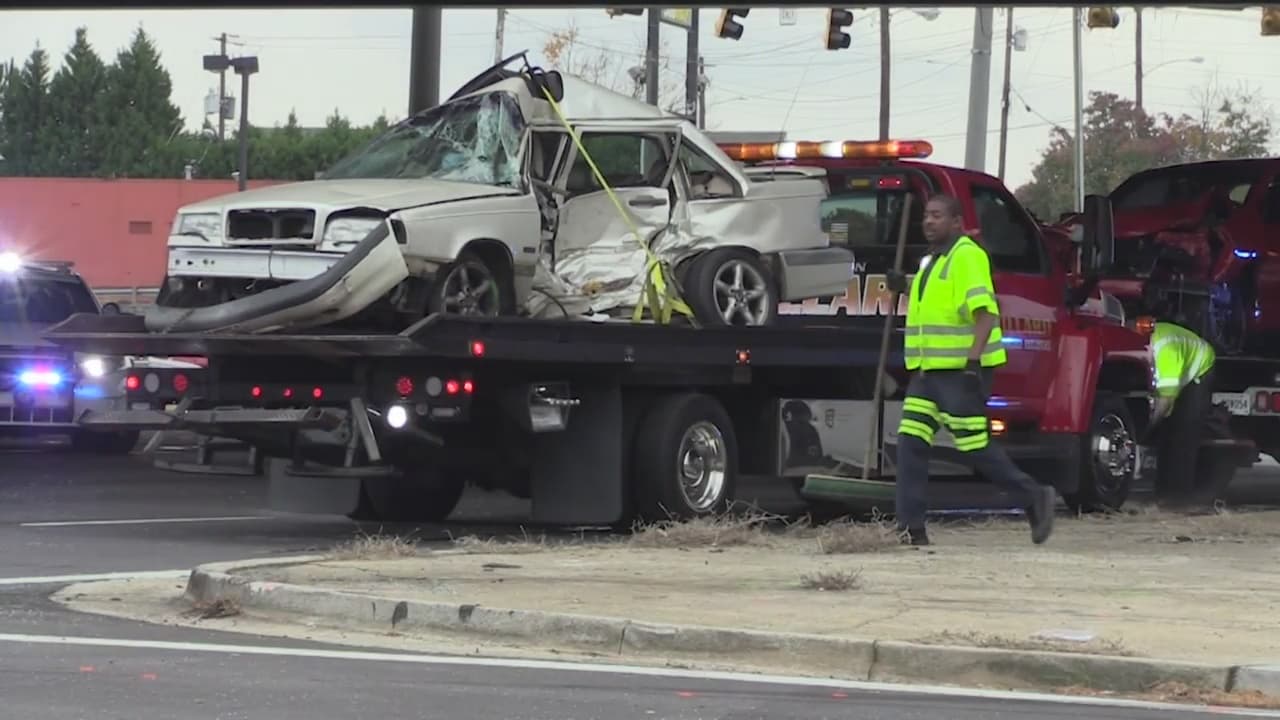 Accidente tras presunta persecución termina con una mujer muerta en Gwinnett