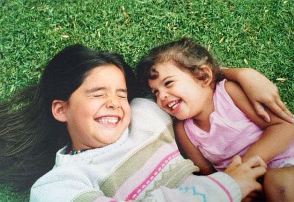 María y Paula resintieron la muerte de su madre, pero gracias a sus familiares salieron adelante.