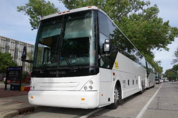 “No sentirás que estás en China cuando viajes con nosotros”. Así promovió una compañía de autobuses de Illinois sus servicios