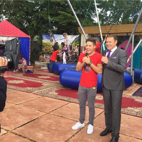 "Trabajar al lado de este señor si vale la pena. Gran profesional y amigo. Gracias Alan por la enseñanzas", expresó William. (Octubre 5, 2015)