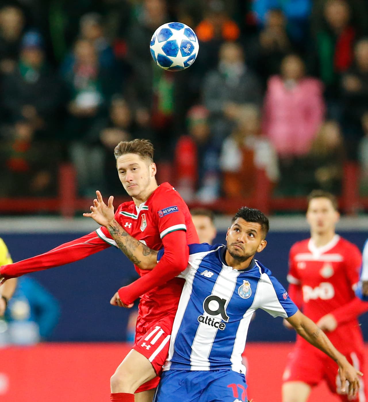 No solo son los goles que aportaron los dos mexicanos sino también el trabajo de sacrificio, las carreras, los pases, la faceta defensiva que mostraron.