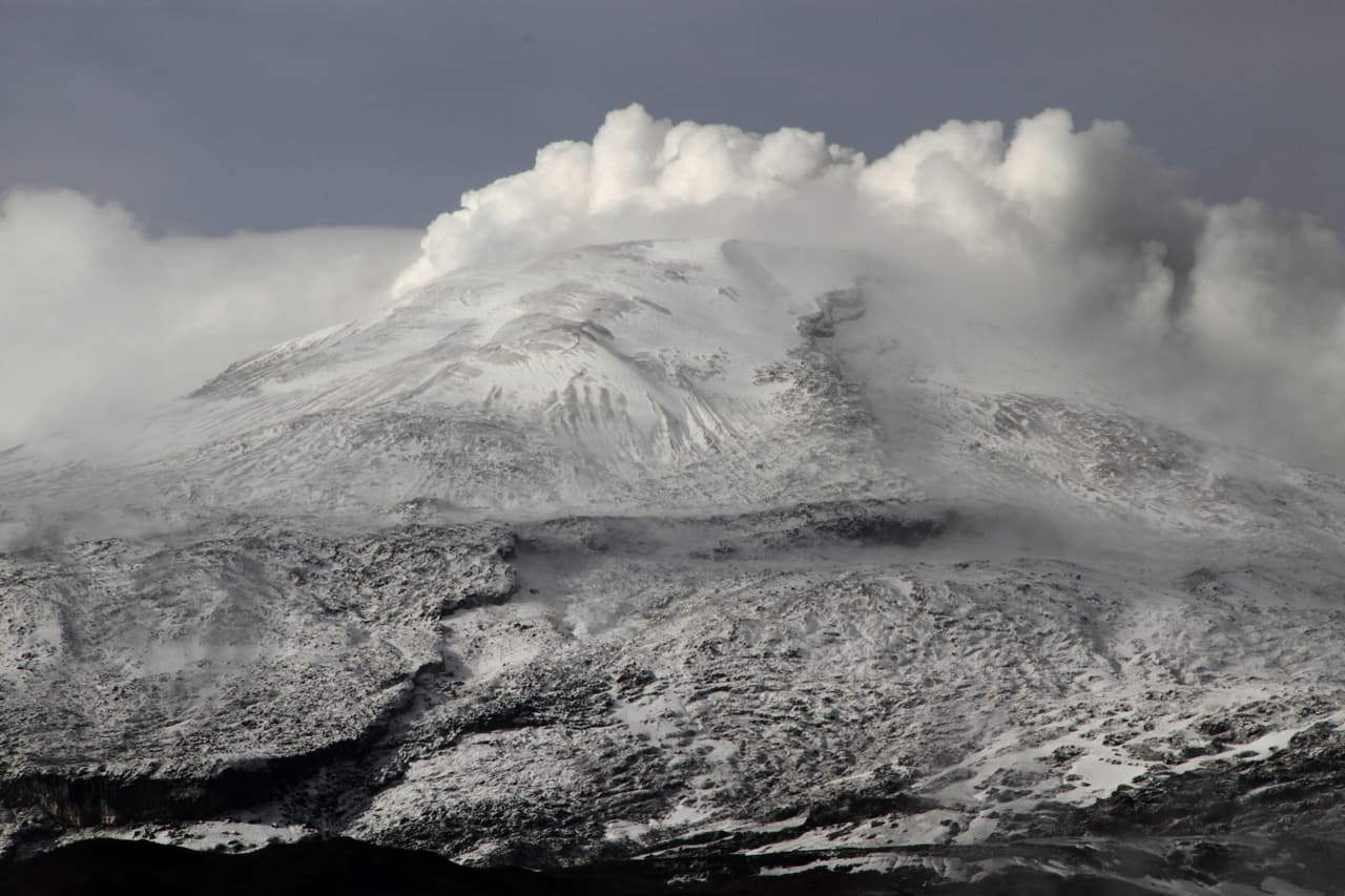 La erupción del volcán Nevado del Ruiz en Colombia dejó sepultada bajo el lodo a toda una ciudad hace 32 años.