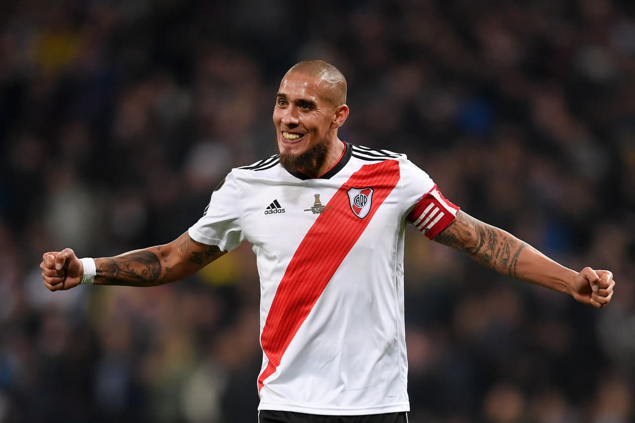 Pese a que su papá era hincha de Boca, su abuelo lo hizo de River Plate, igual que a sus dos hermanos.