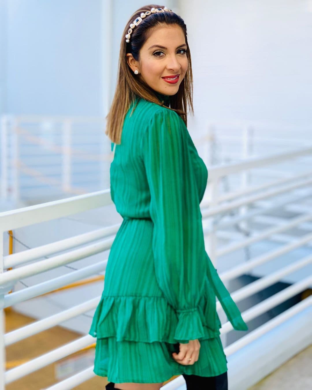 Inmediatamente, el público se manifestó enviándole felicitaciones y buenos deseos. Maity luce radiante en la etapa de los treinta y la vemos cada mañana en el show brindar a la audiencia hispana una gran sonrisa.