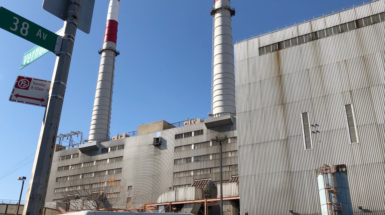 Preocupación entre residentes de Queens por construcción de planta de energía limpia