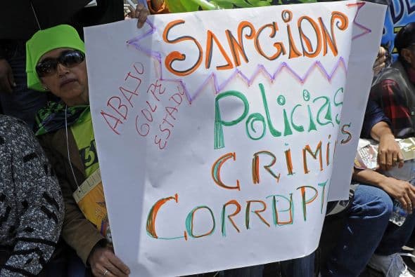 Carvajal sostuvo que 'las circunstancias como las que el país vivió la semana pasada ... son hechos que evidentemente no pueden quedar en la impunidad'.