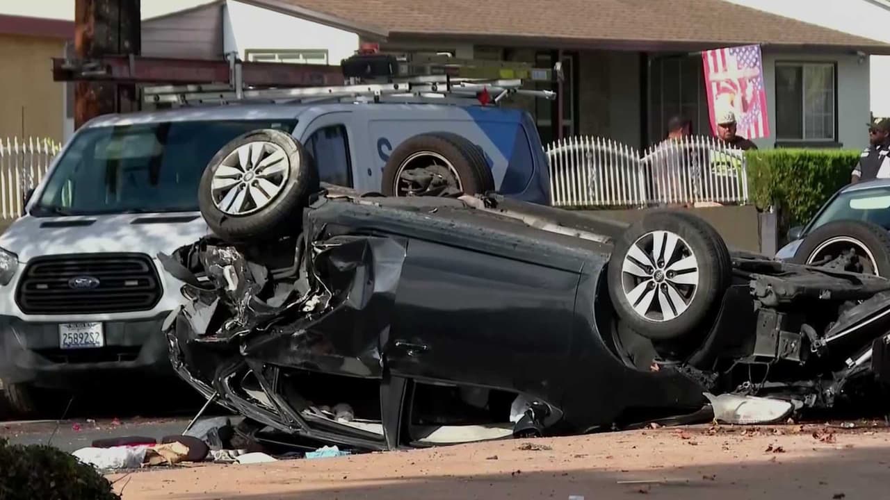 Lo que se sabe del accidente en Norwalk que dejó una persona muerta y 16 vehículos afectados