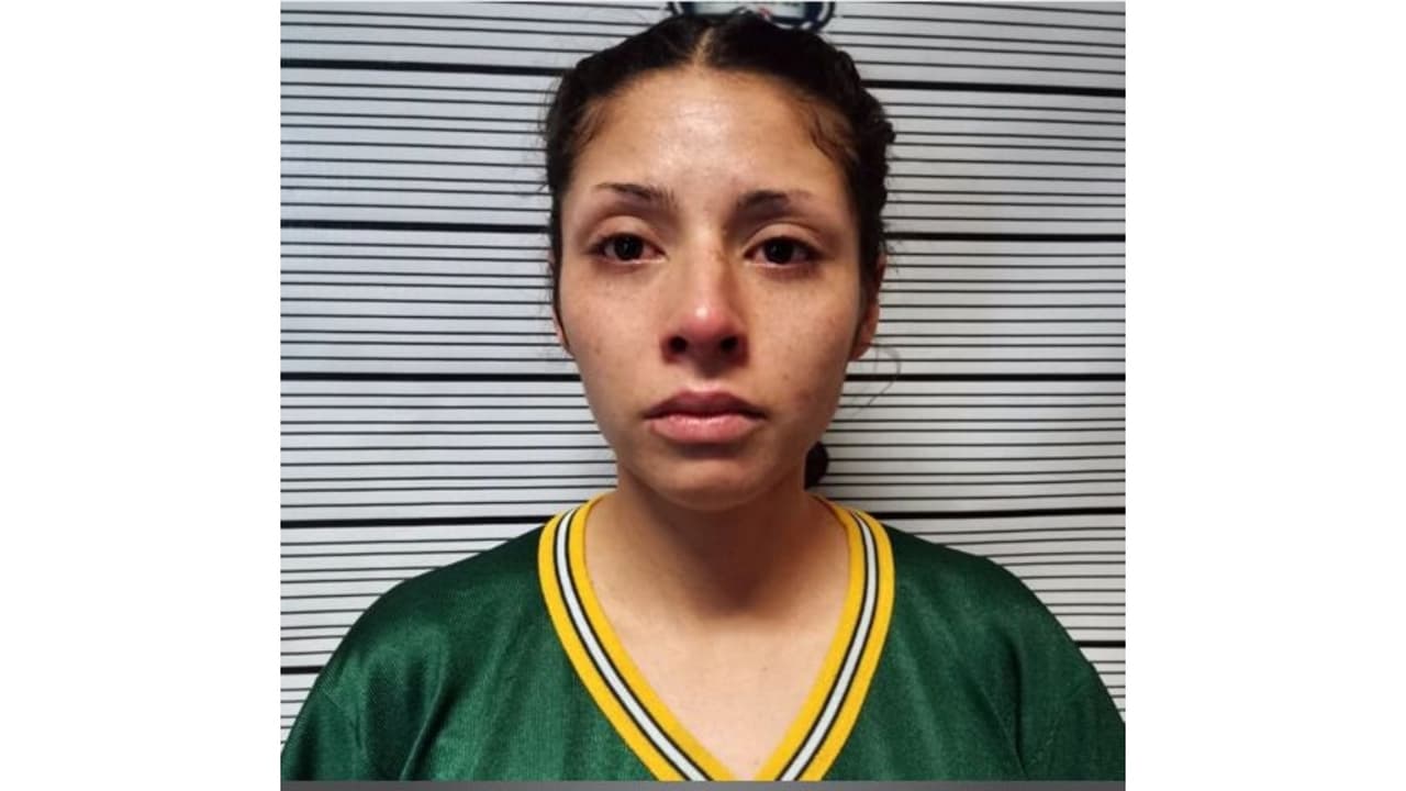 Lo golpearon y lo quemaron con un cigarro: madre manda torturar a su hijo menor de edad