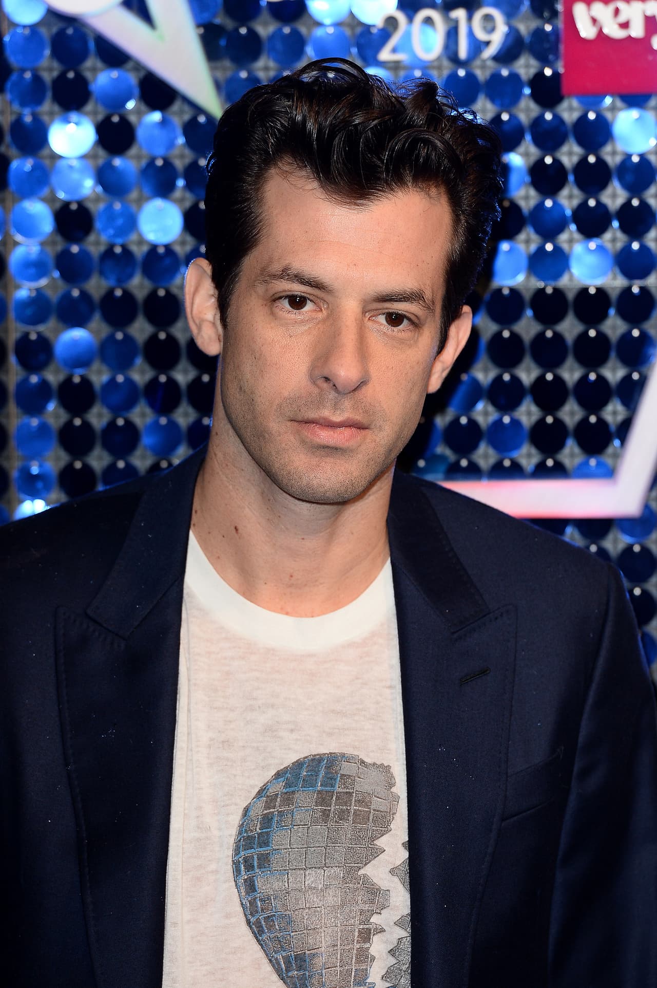 "Y el hecho de que fui y me declarara, como un hombre blanco heterosexual, parte de cualquier comunidad marginada 
<b>fue aterrador para mí</b>, o simplemente vergonzoso", reiteró.