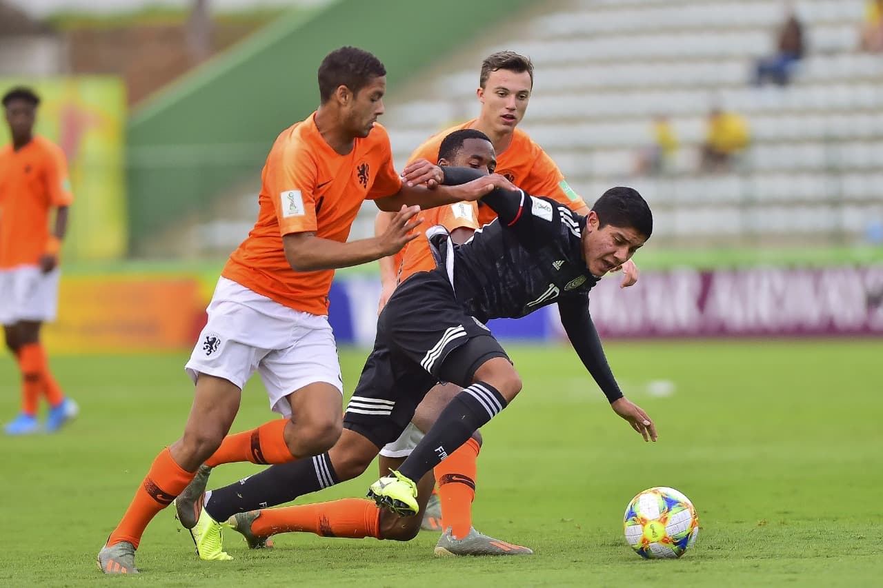 Después de empatar 1-1 en el tiempo reglamentario, el Tri Sub 17 se impuso desde los once pasos y ahora disputará el título.