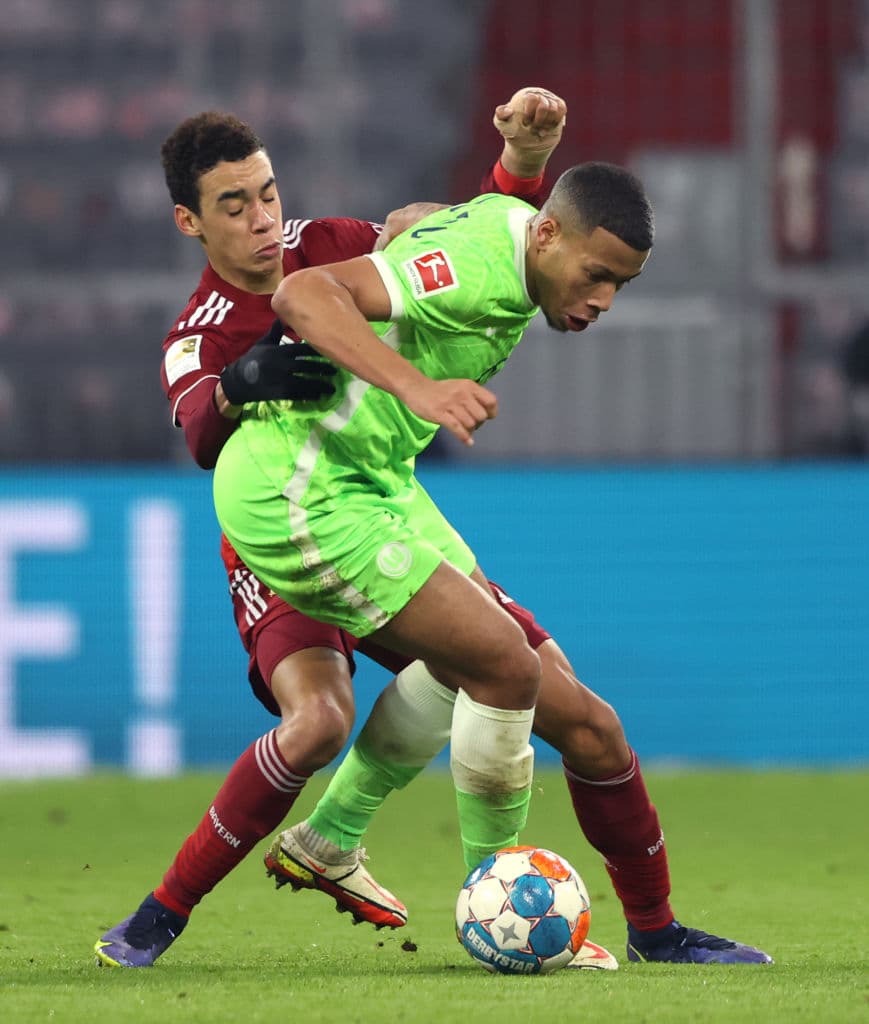 Robert Lewandowski vuelve a marcar, el Bayern esta vez golea 4-0 al Wolfsburg, llegan a 43 unidades y son lideres solitarios en la Bundesliga.