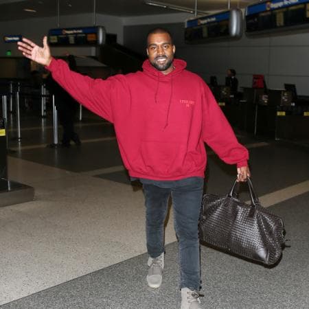 Enfatizó en su selección de palabras: "Dije que la idea de estar en algo por 400 años 
<b>suena como una elección</b> para mí, nunca dije 
<b>que fuera una elección</b>. Nunca dije que la esclavitud en sí misma, como estar encadenado, era una elección", insistió.