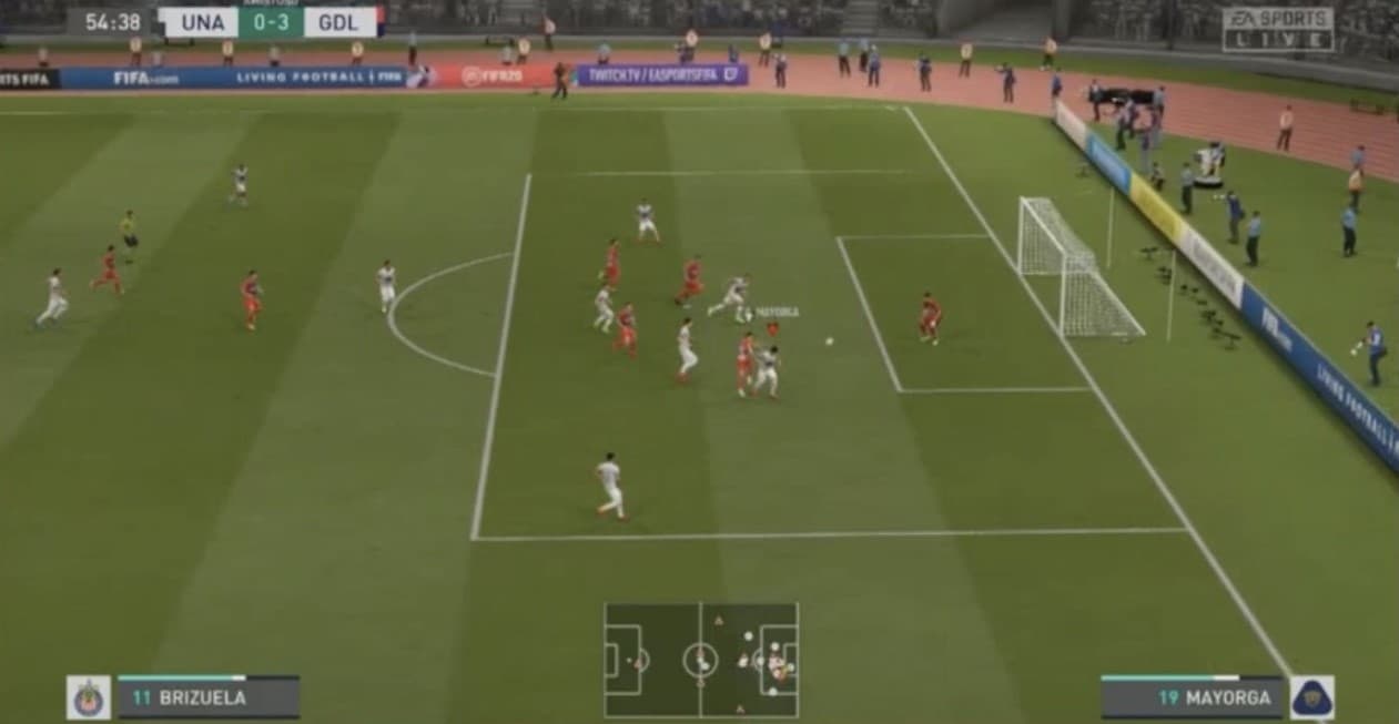 Los Pumas de Alejandro Zamudio vivieron una pesadilla en su debut luego de ser goleados 1-8 por las Chivas en Ciudad Universitaria.