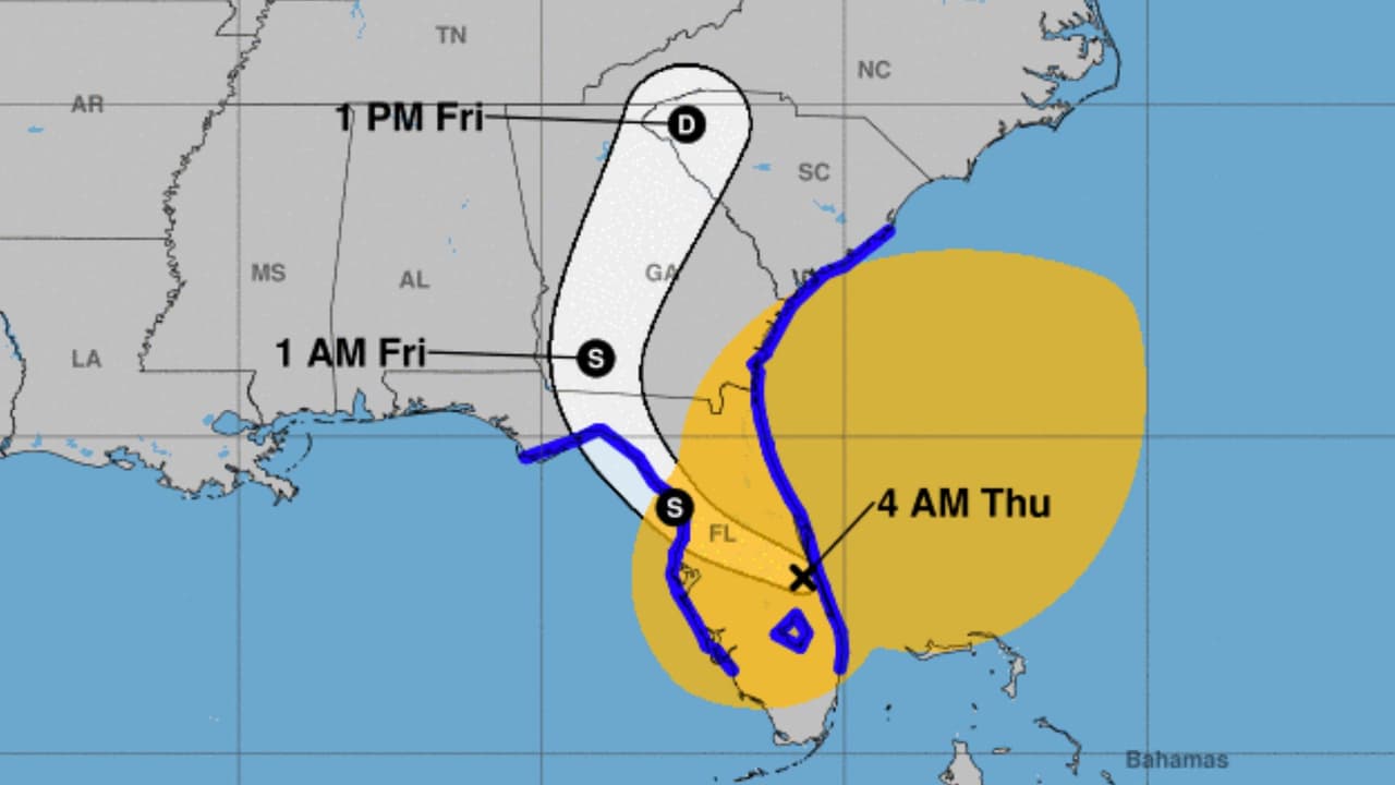 Nicole se degrada a tormenta tropical tras tocar tierra en Florida
