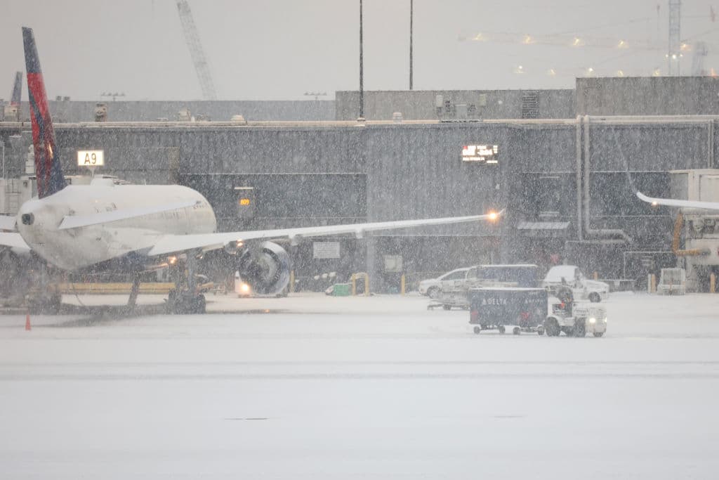 El Aeropuerto de Atlanta también 
<b>presentó retrasos y cancelaciones</b> por el paso de la tormenta invernal.