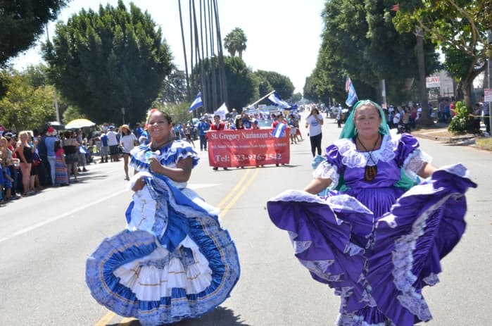 Desde hace 34 años se celebran desfiles por la Independencia de Centroamérica en Los Ángeles.