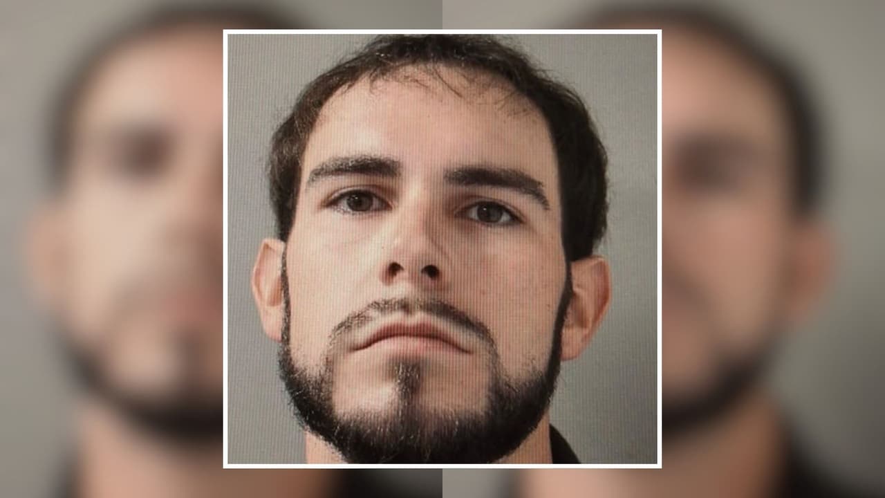 Chase Layne Patin: Buscan a sospechoso de disparar contra un agente en el este del condado Harris