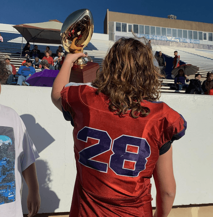 Incluso, el adolescente de 14 años tiene su cuenta de Instagram, pero en las fotografías no se le ve la cara.
<br>