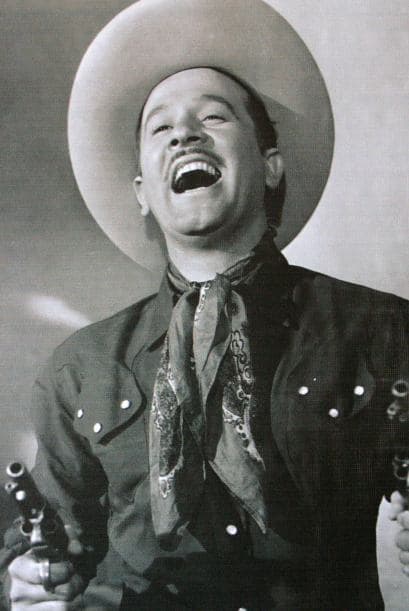 El 15 de abril es el aniversario luctuoso de Pedro Infante, aquí te contamos algunos datos que no sabías de éste ídolo del cine mexicano.