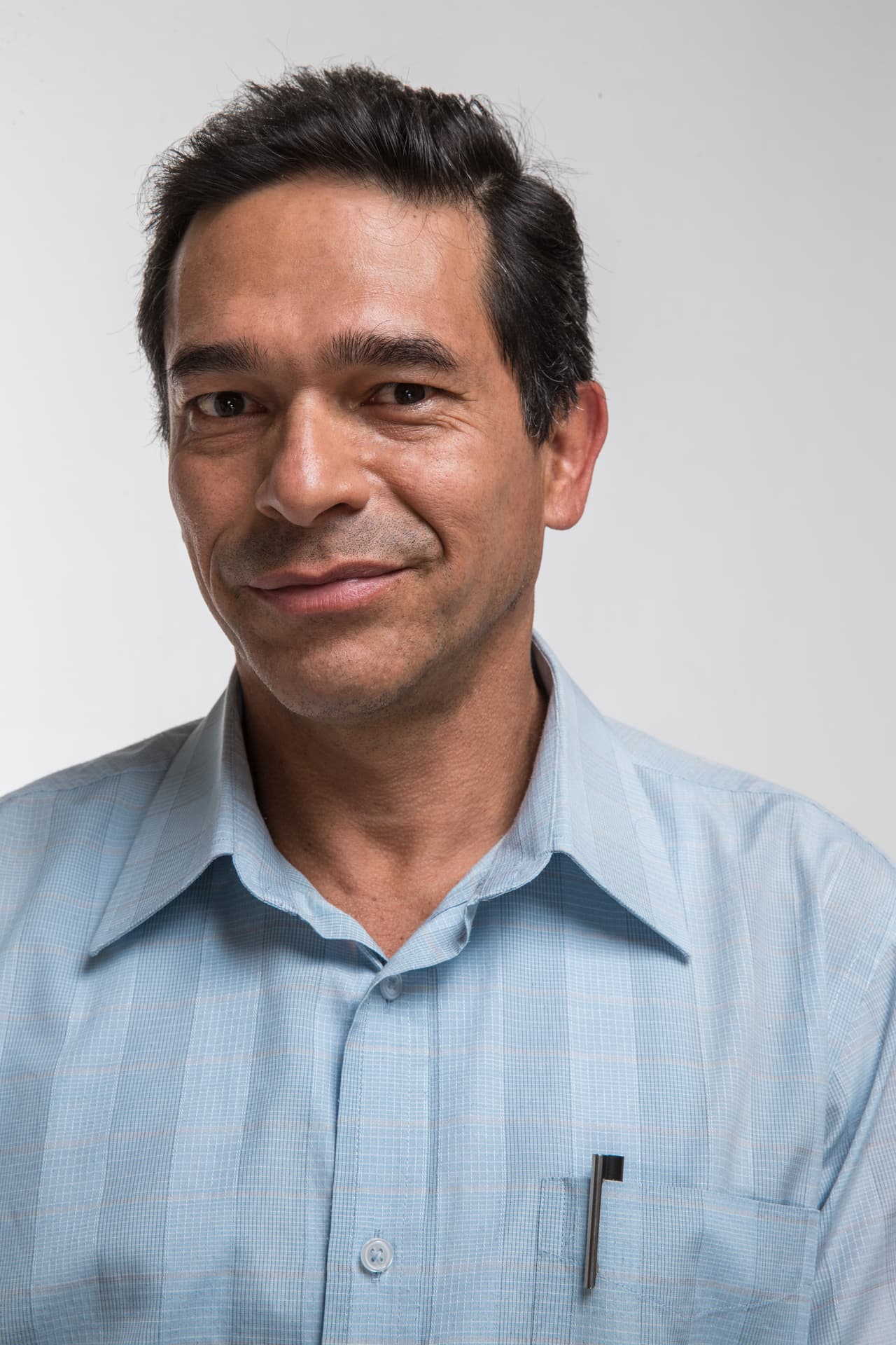 Alberto Cardeño es Pacho Rojas.