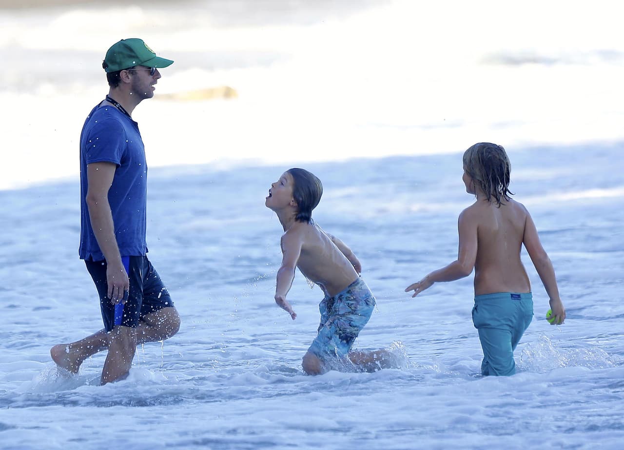 Chris Martin es otro de los papás famosos que siempre busca darle tiempo de calidad a su familia.