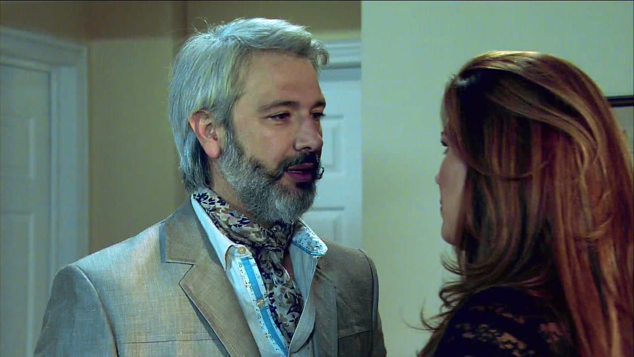 Eres una rompecorazones Claudia, Pierre Dussage está babeando por ti.