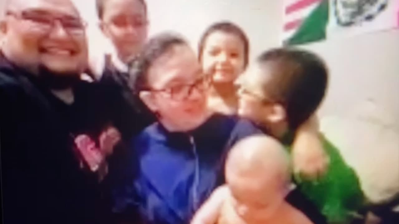 “No lo puedo creer, siento que estoy dormido y no quiero despertar”, indicó su esposo Rafa después de que Crystal llegó a casa.