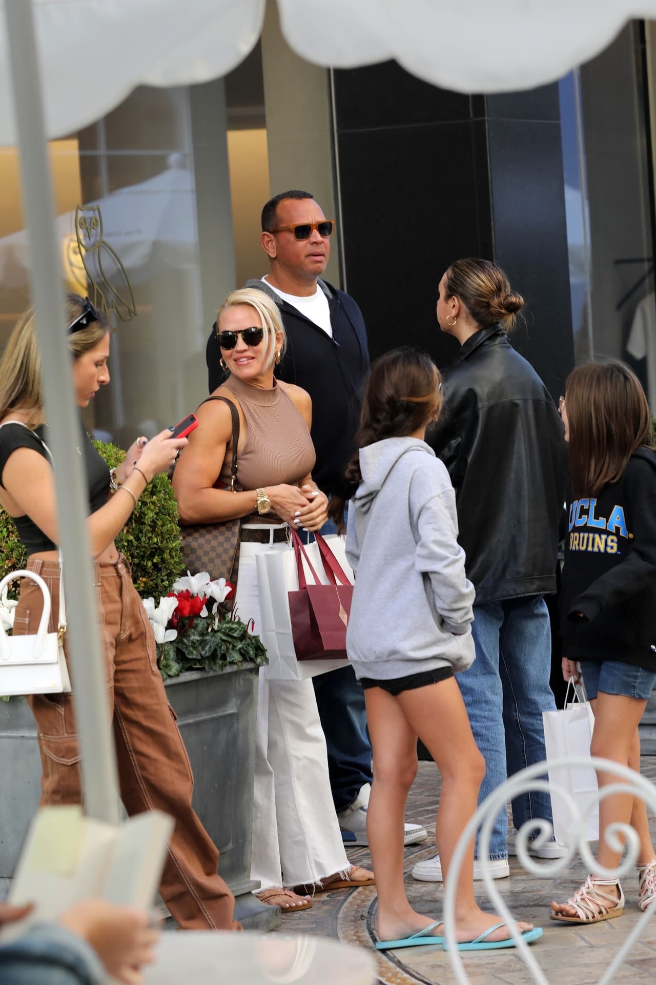 “Él es genial con ella y realmente [está] feliz”, agregó. 
<br>