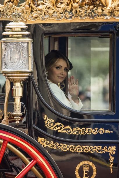 Saludó como si se tratara de un concurso de belleza.