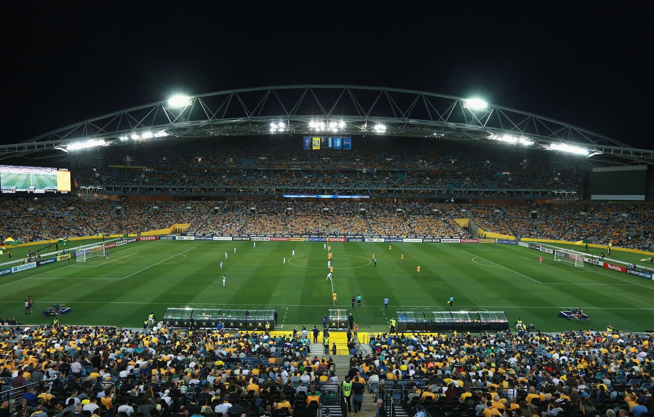 Más de 75,000 espectadores presenciaron este partido, colmando las tribunas del recinto deportivo.
