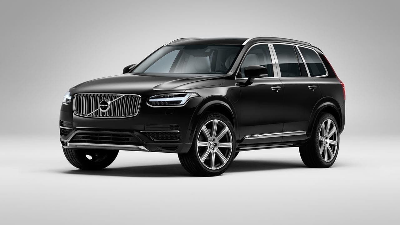 <b>Volvo XC90 Excellence</b>
<br>
<br>La Volvo XC90 es una competente camioneta de lujo, pero difícilmente es material con el cual soñar si nos ganamos la lotería. Eso hasta que conocemos la versión Excellence que convierte a esta camioneta de siete pasajeros en un vehículo ejecutivo para cuatro personas con los lujos que se consigue en un jet privado, con nevera y flautas para champaña incluidas.