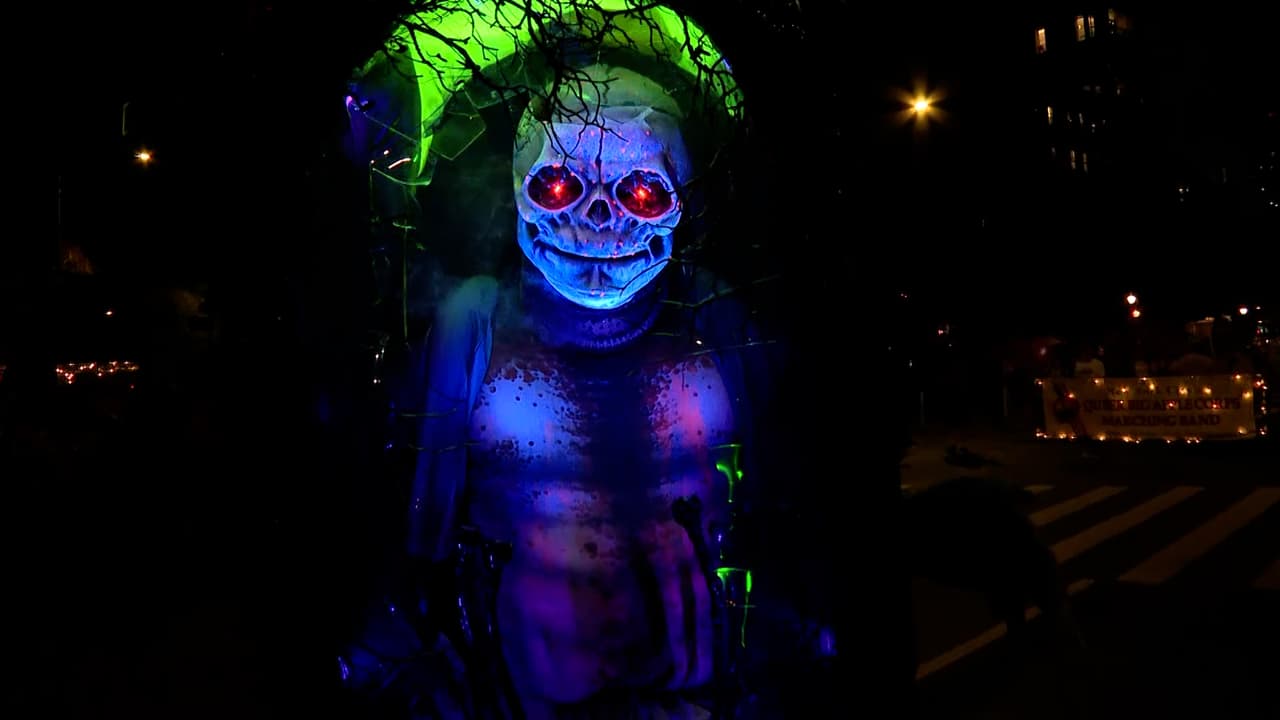 La policía de Nueva York vigiló con personal a pie y drones toda el área y no se reportaron incidentes de consideración.
<br>