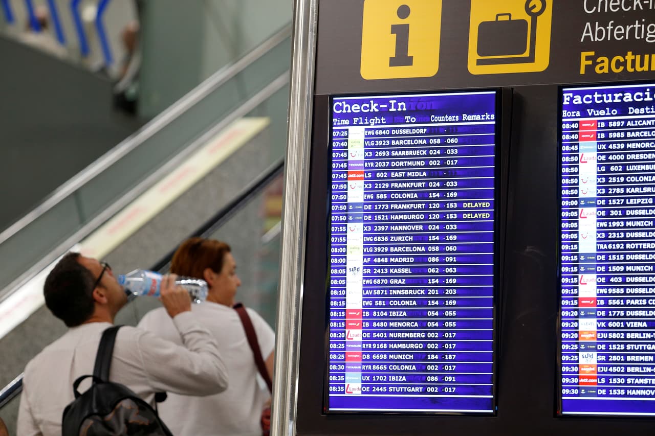 Los aviones movilizados por la Autoridad Británica de Aviación Civil (CAA) empezaron a despegar desde Palma de Mallorca (España). Hay asimismo numerosos turistas británicos en Cuba, Turquía, Grecia y Túnez. También se utilizarán aviones prestados por otras aerolíneas.