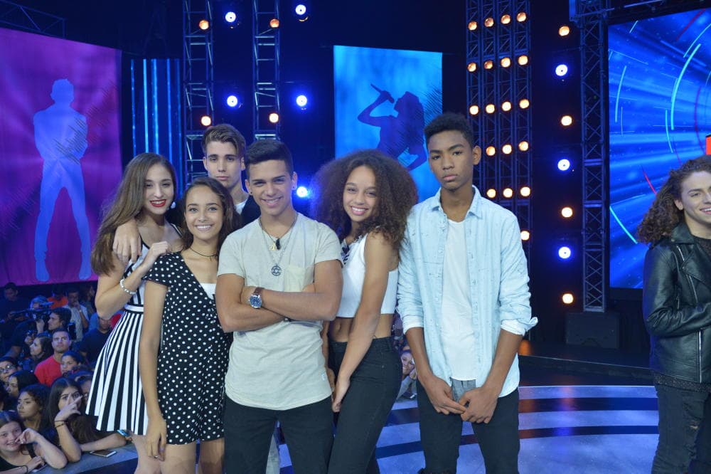 Si hay algo que lo emocionó mucho fue la grabación de su primer videoclip junto a Sofía, Alondra, Verónica, Fabyán y Abel.