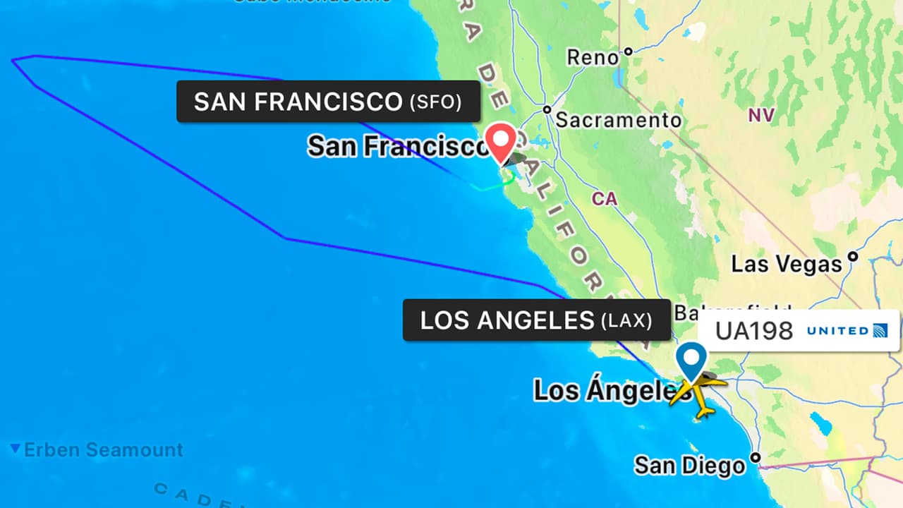 En el vuelo de United Airlines 198 viajaban 257 pasajeros y 13 tripulantes.