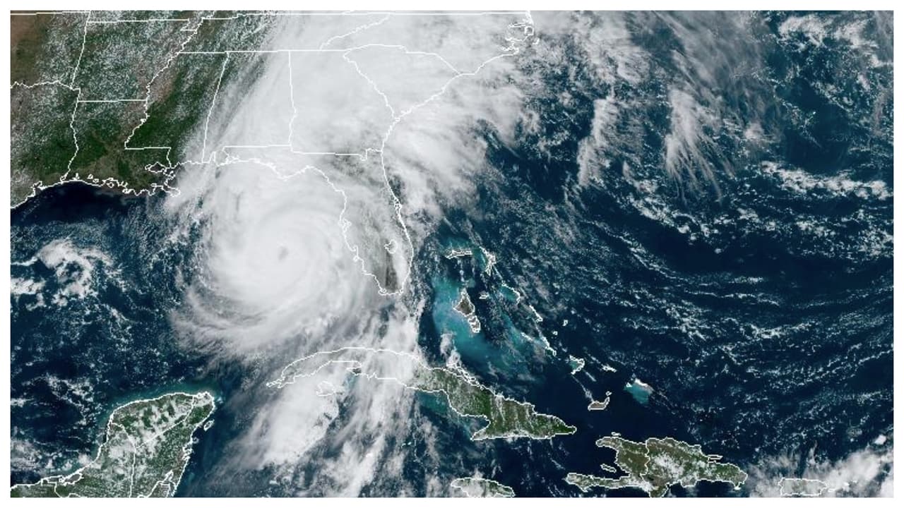 Helene se convierte en un huracán categoría 3 con vientos de 120 mph