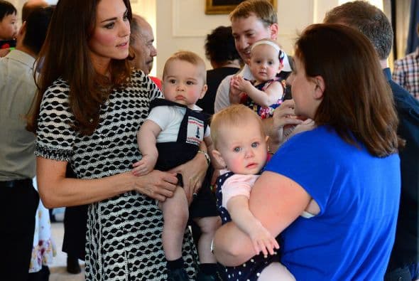 ¡Ajá!, ya vimos la carita de la nena que estaba coqueteando con 'Little George'.