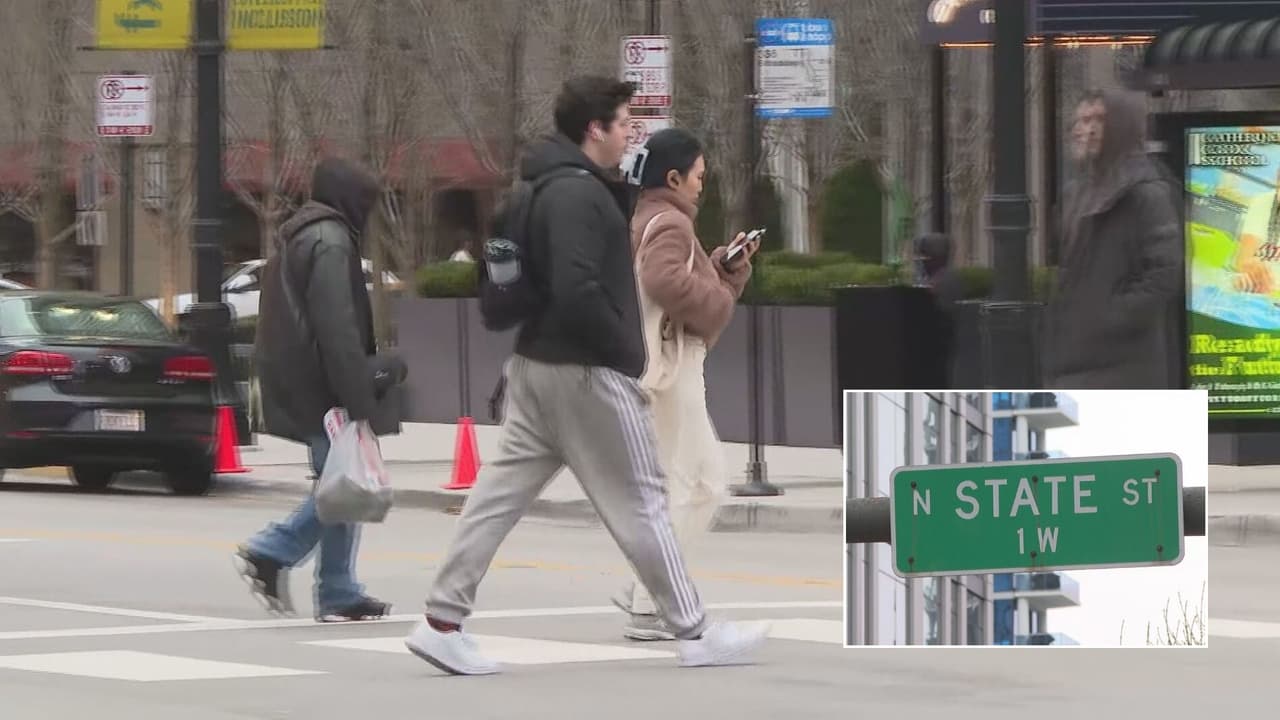 Una mujer es golpeada por un desconocido en el centro de Chicago 