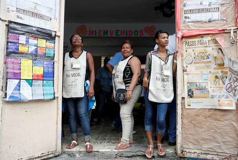 Hubo colegios listos, más no en todas las provincias.