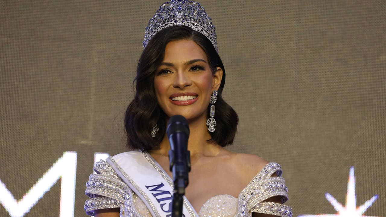 Sheynnis Palacios, que dio la sorpresa y se había colocado entre las favoritas del concurso, quedó por delante de la representante de Tailandia, Anntonia Porsild, quien quedó como primera finalista.
