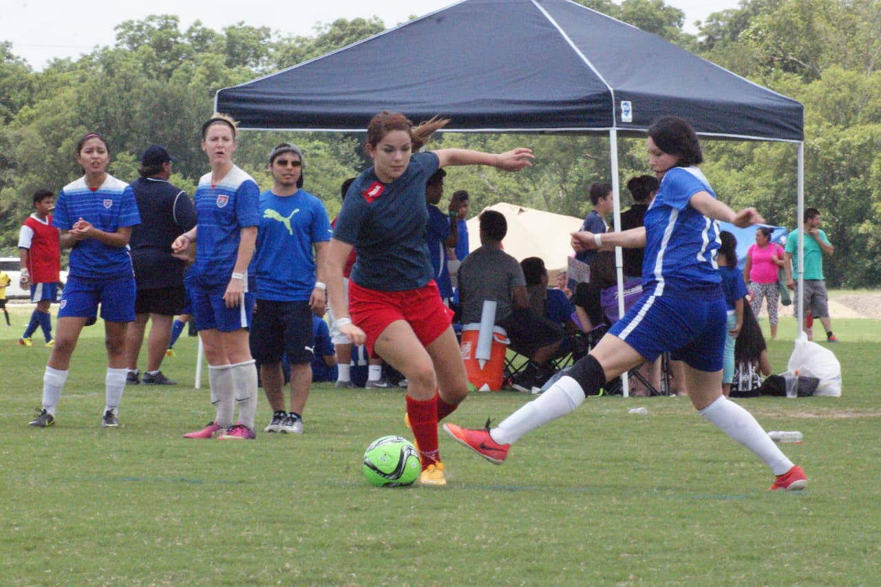Diversión, comida y mucho futbol, mira lo que ocurrió en Copa Univision Austin.