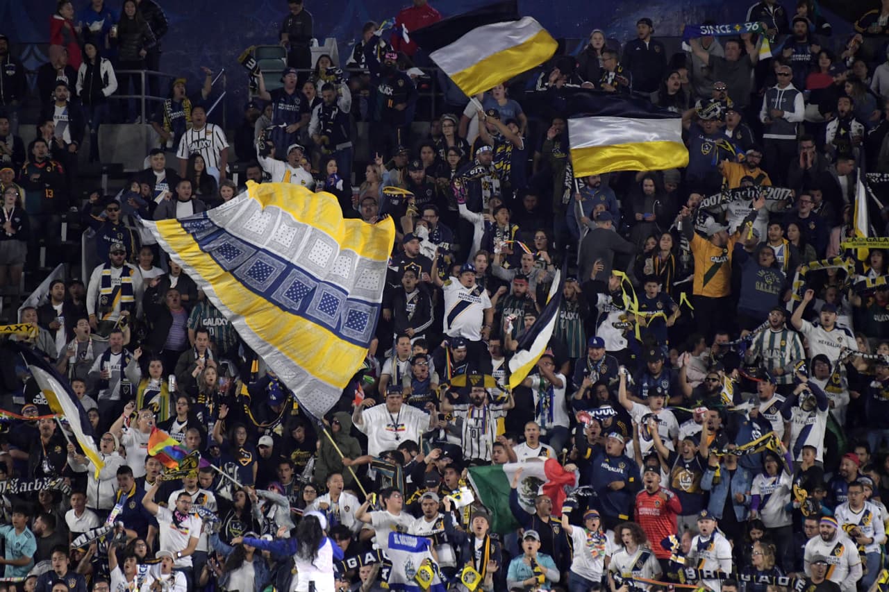 La Galaxy llegaba al juego prececido de dos victorias consecutivas como visitante ante Orlando City (1-0) y Sporting Kansas City (2-0).