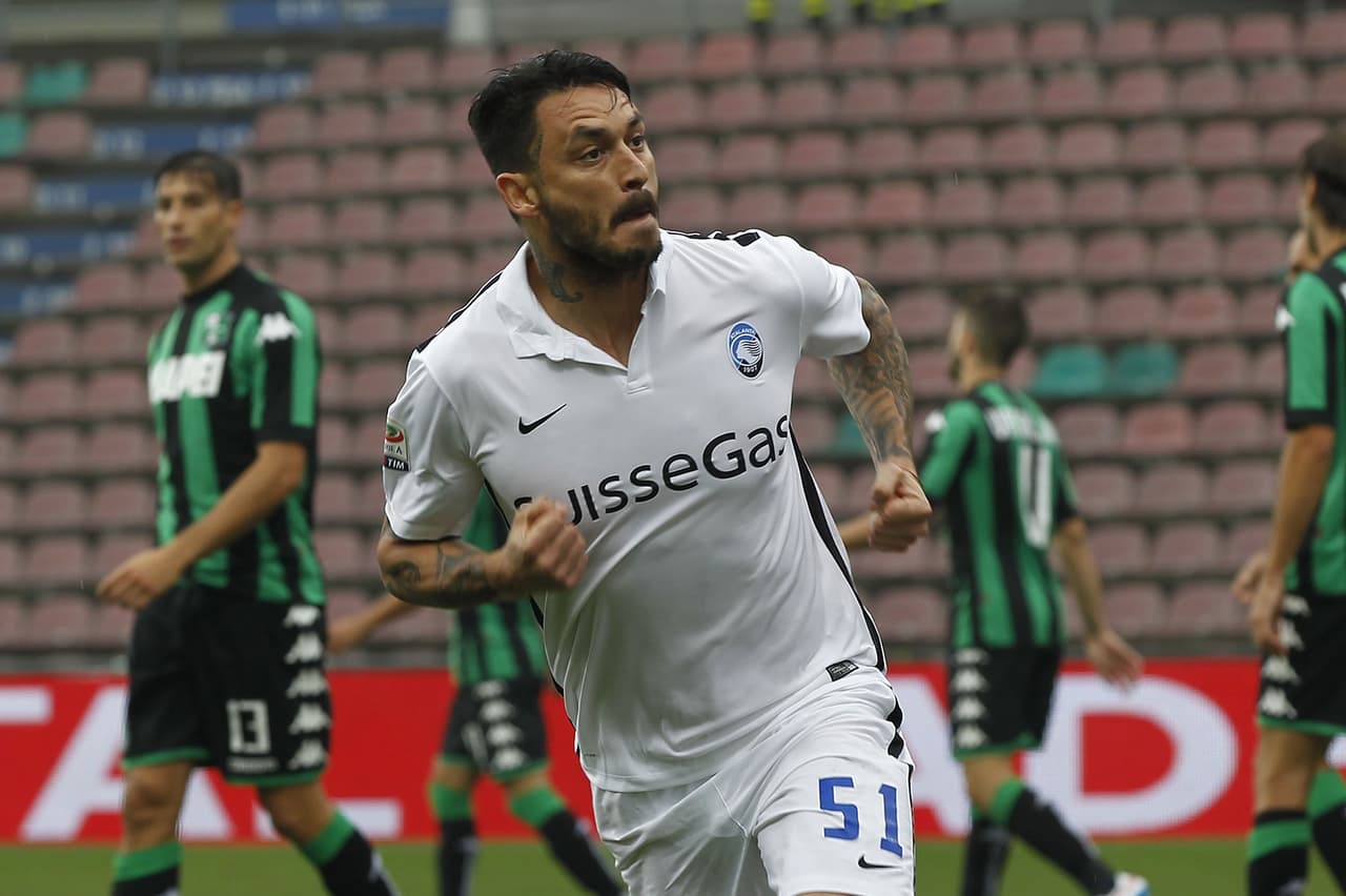 Toluca sigue adolesciendo de un "matón" en el área, Triverio y Uribe son muy inconsistentes y eso le ha costado puntos al Diablo. De querer invertir en una figura europea podría hacerlo con Mauricio Pinilla del Atalanta, esperando solo que las lesiones le permitieran estar en el campo.