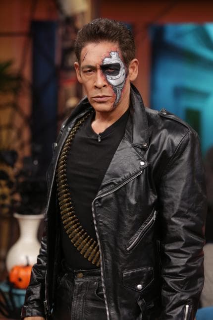 Johnny Lozada sorprendió a todos disfrazado del letal cyborg de la película Terminator.