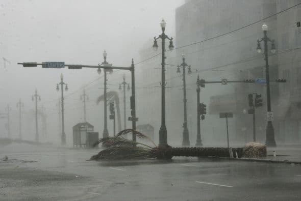 Yucatán, en México y Florida, en EU, también sufrieron aunque de forma más benevolente, los embates de Mitch; Guatemala y Belice sin embargo no corrieron con la misma suerte.