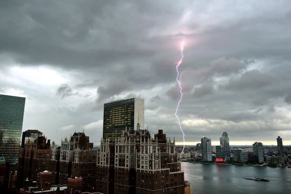 También deberán guardar precaución los conductores que se desplacen hacia la barrera de islas situadas en la costa de Carolina del Norte.